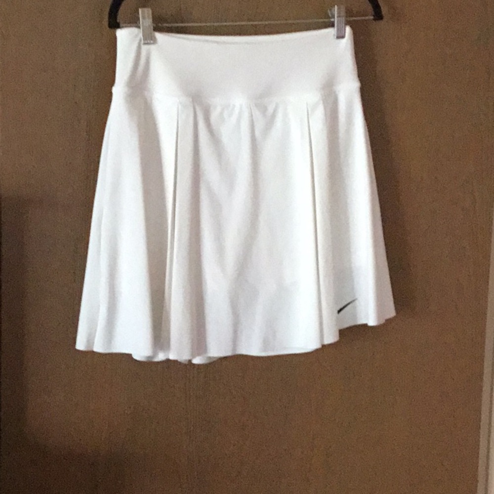 EUC Nike Golf Skort